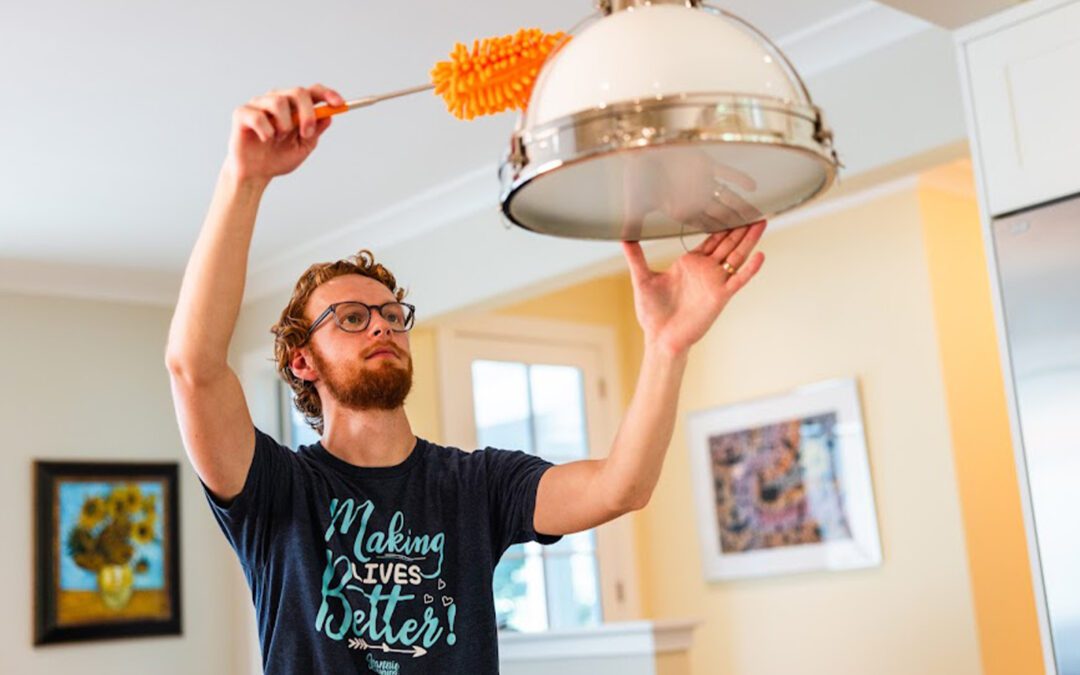 Jeannie Cleaning Grows with Chamber Support